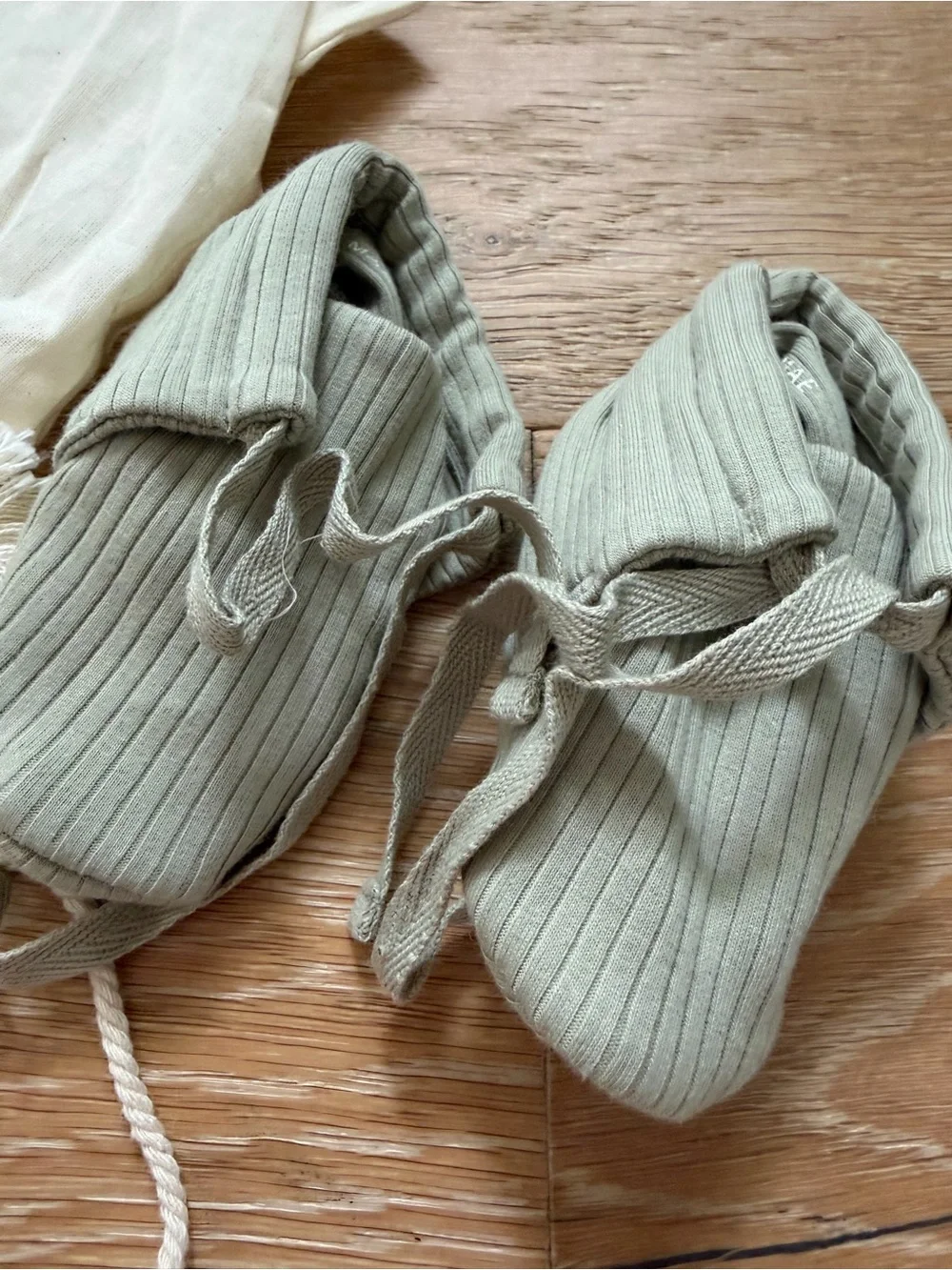Quincy Mae • Sage Ribbed Booties